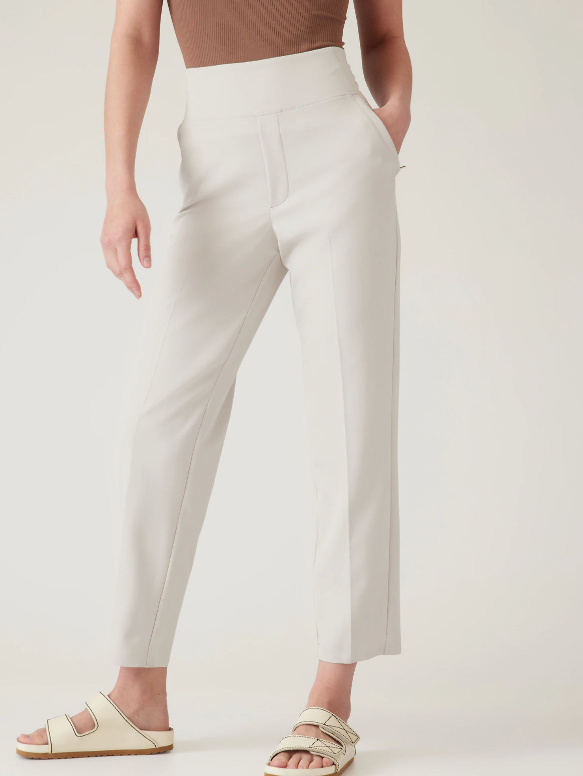 best-travel-pants-for-women