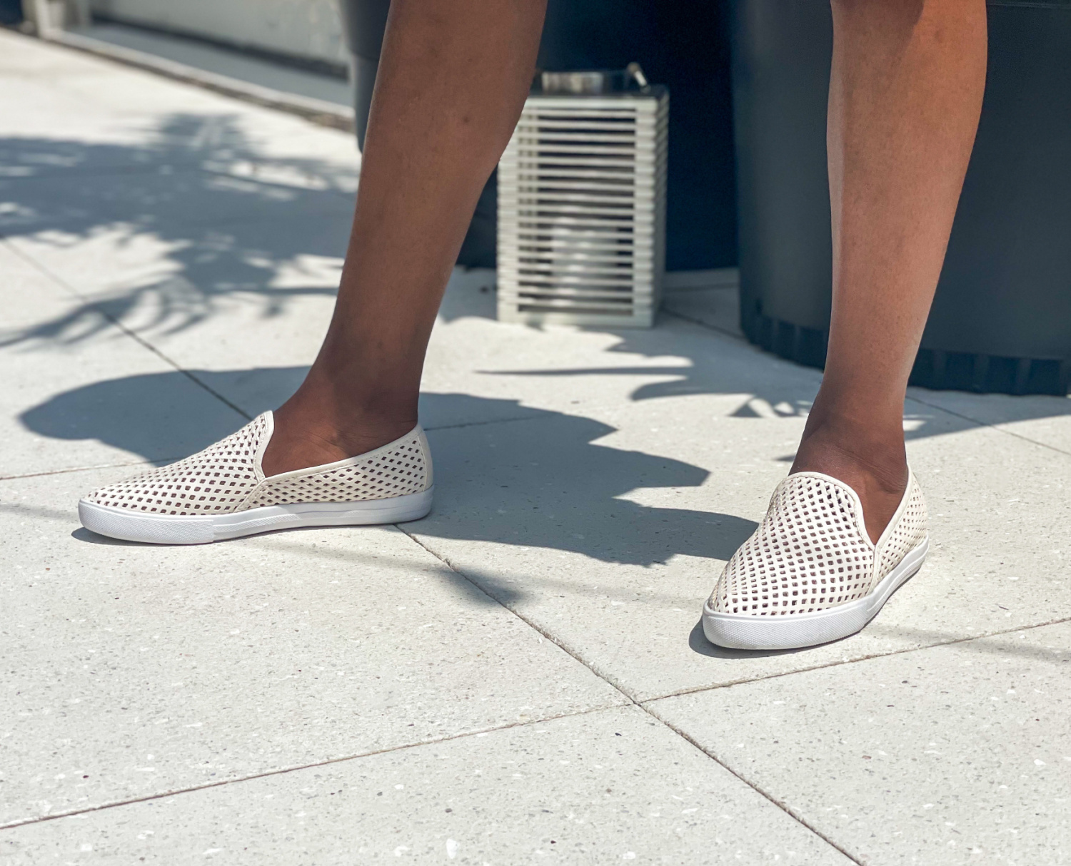 best-white-sneakers-for-travel