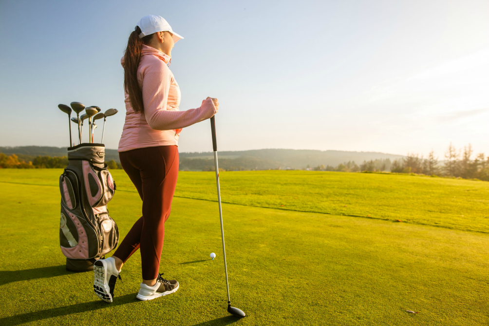 Brave Course Conditions in the Best Womens Golf Jackets and Pullovers