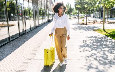 11 Best Wrinkle Free Pants for Travel: Casual to Dressy Picks