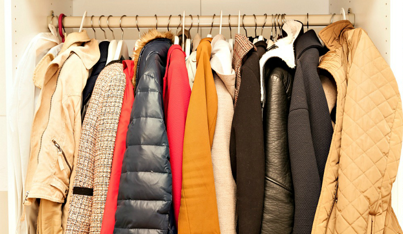 How to Pack a Bulky Winter Jacket in a Suitcase