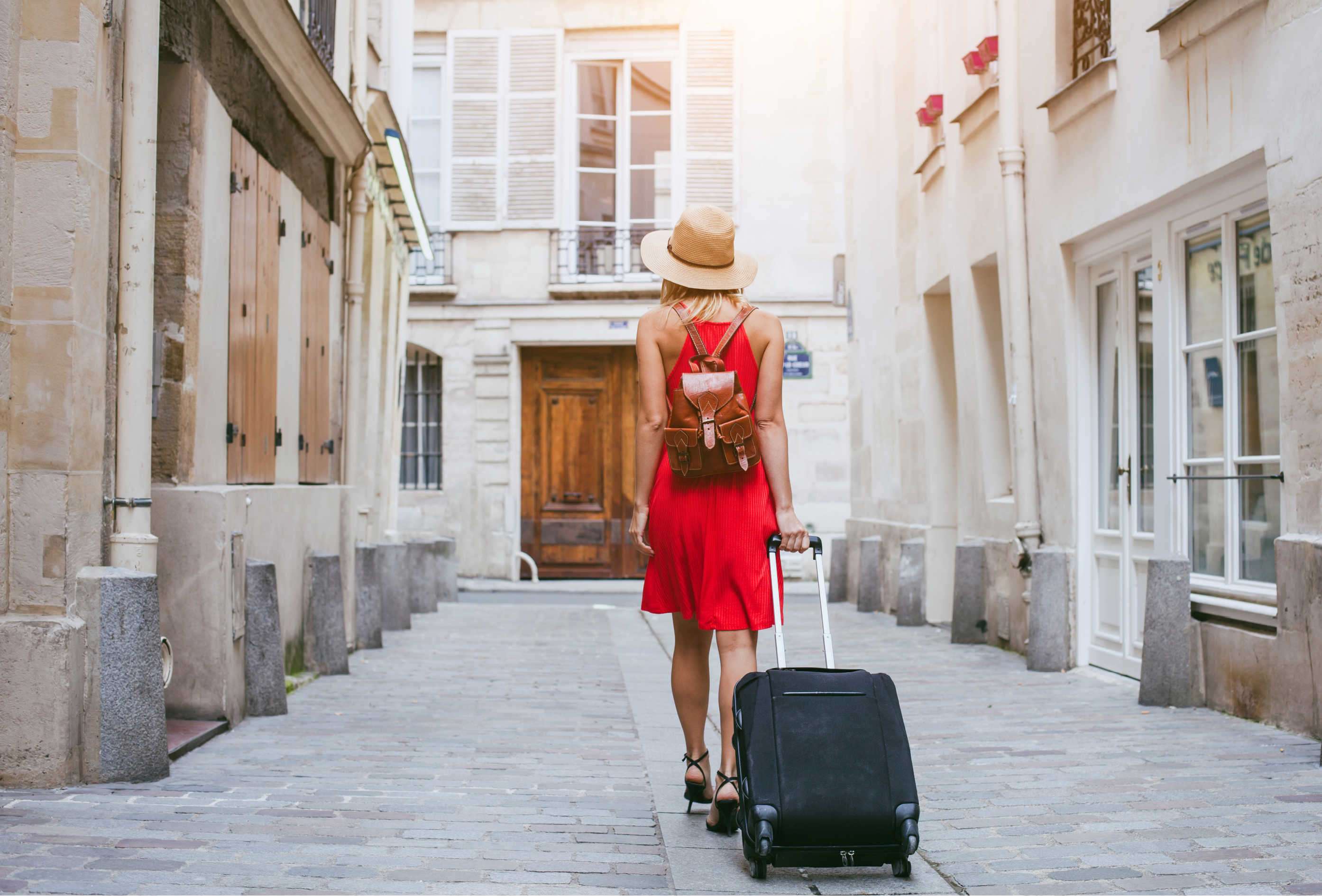 suitcase-101-step-by-step-guide-to-choosing-the-right-travel-luggage