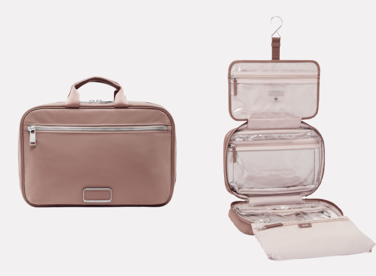 toiletry-bags-for-travel